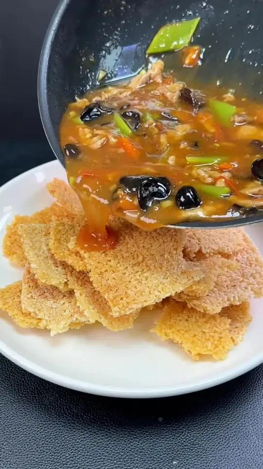 锅巴肉片这么做简单又好吃