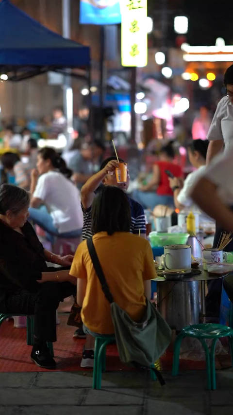 是时候去甘肃旅游了 碳水之都最兰州 五一兰州美食攻略 五一来兰州,美食之旅等你开启! 兰州