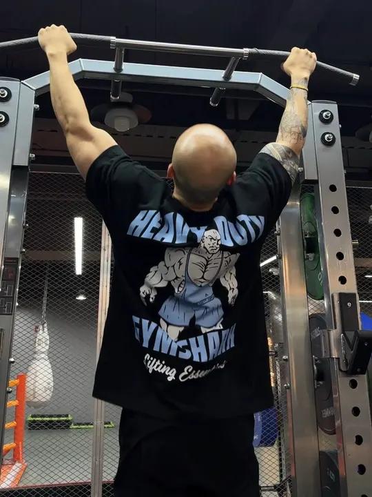 这件鲨鱼短袖能买,一定要买,超级舒服,相信我,你买完绝对不会后悔 gymshark gym