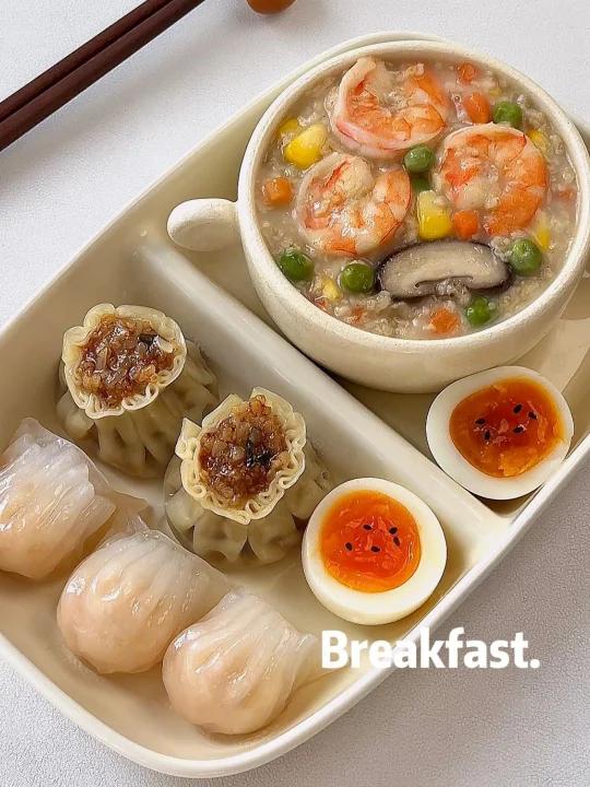 中式早餐!虾仁时蔬燕麦粥+水晶虾饺烧麦