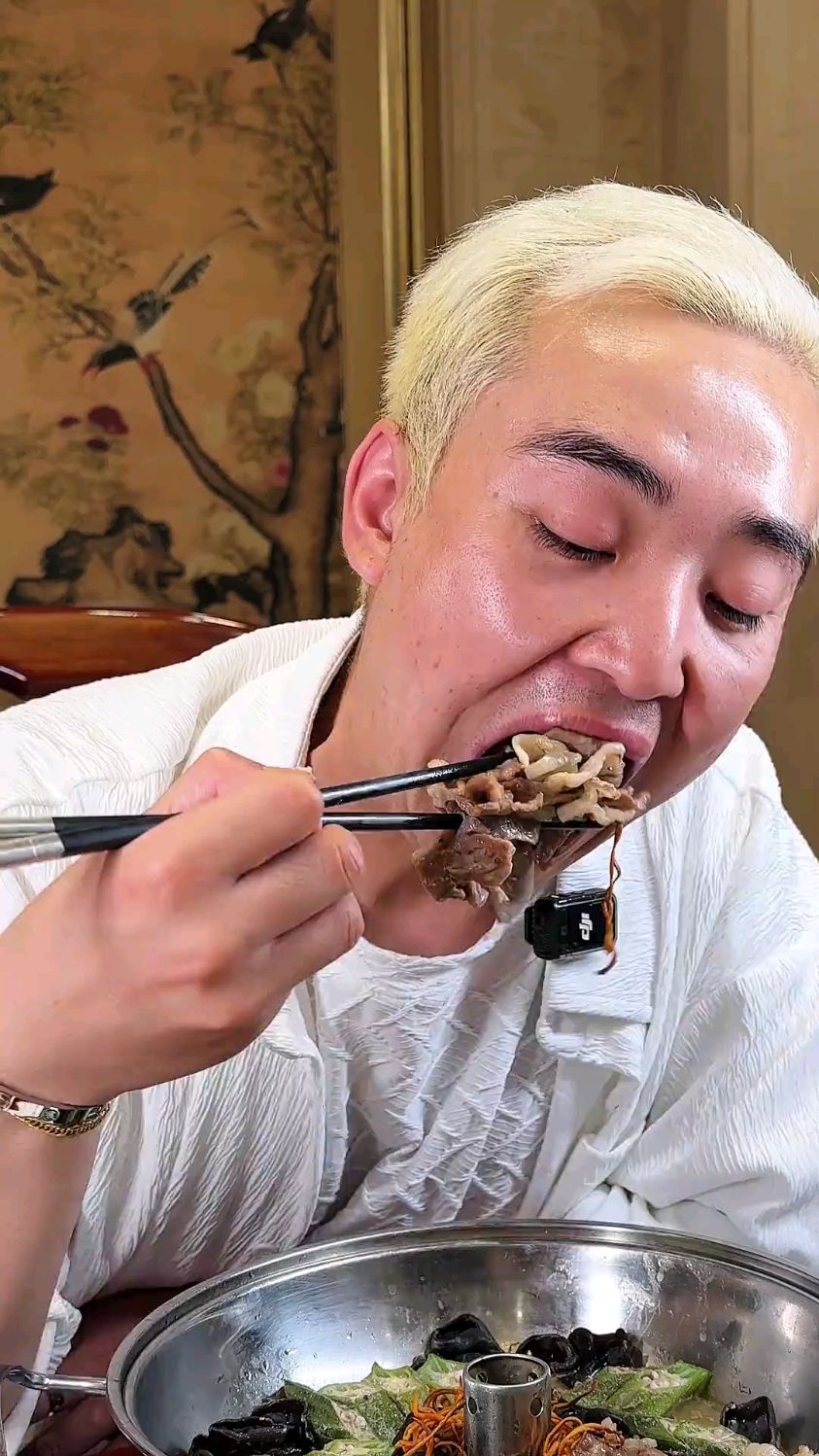 盘山西太原黄河大鲤鱼，鱼和牛肉炫到肉痛一口600