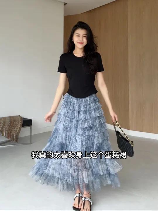 好好看的一套!绑带T搭配蛋糕裙,又仙又气质