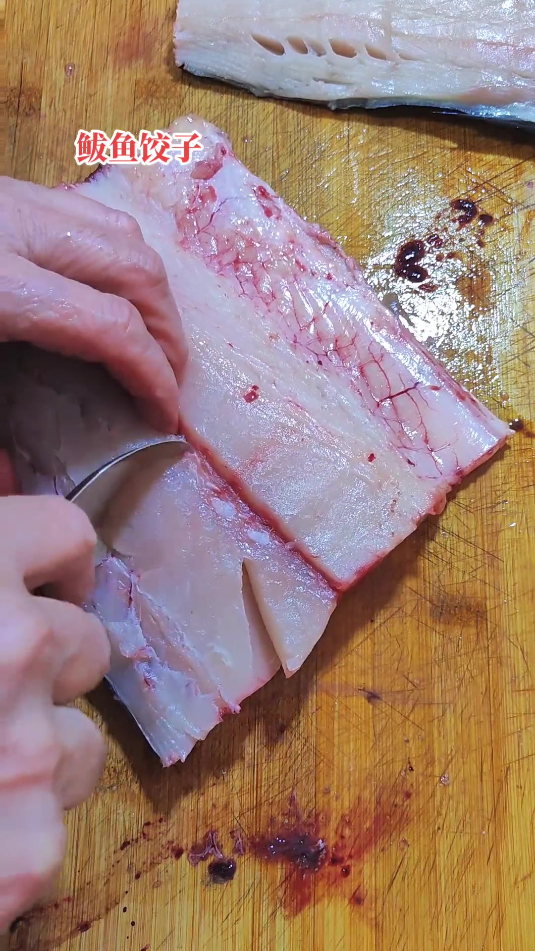 新鲜大鲅鱼，教你做超鲜灌汤包鲅鱼饺子！