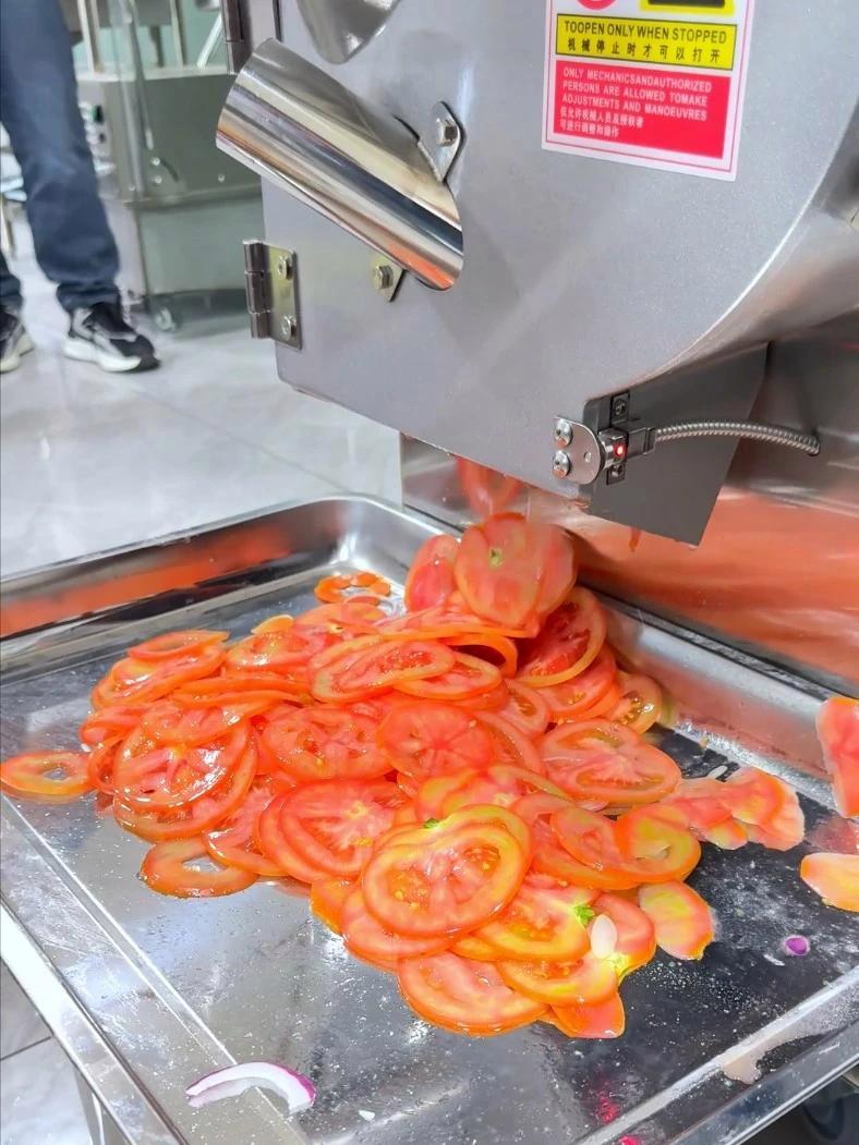 上千人的大食堂还在人工切菜 成本太贵!效率太低!全自动切菜机食堂 全自动切菜机 驰能 食堂