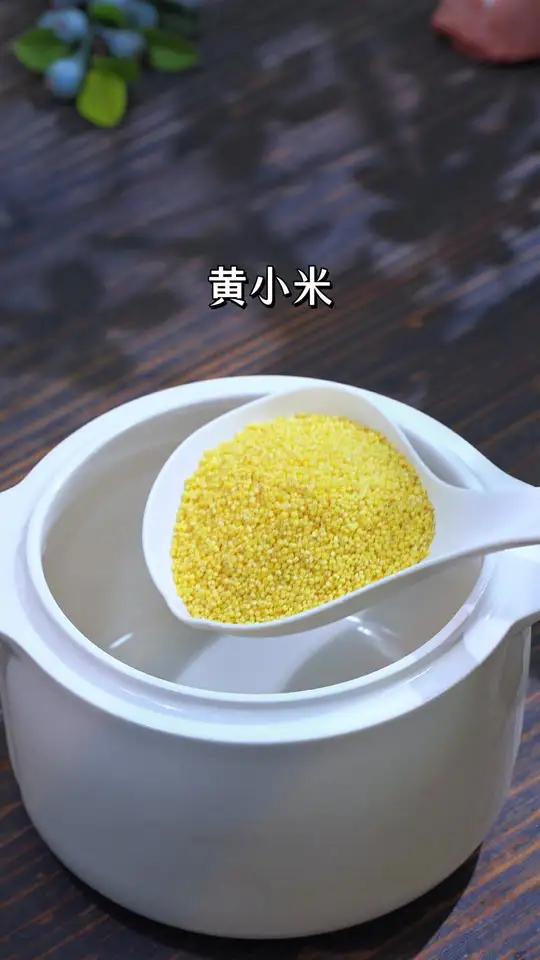 七个月以后宝宝为什么要常喝小米粥 初谷味 家的双米煮出来的粥,口感软糯 宝宝每次都能吃上一