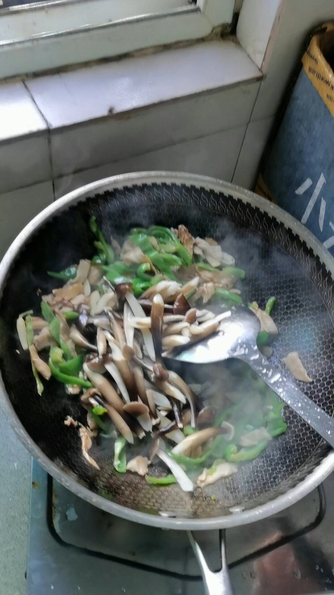 黑皮鸡枞菌做法