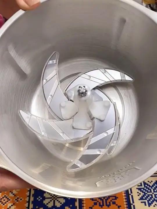 不锈钢绞肉机,和面绞肉绞菜都可以,易清洗,方便又实用