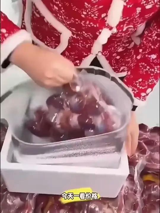 新鲜土鸡胗来大活动啦,现在拍到手5斤呢,拿回去炒个酸菜鸡胗,凉拌庆片都嘎嘎下饭哦