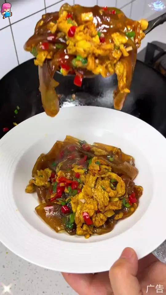 山东纯红薯粉皮,真的太香了!劲道爽滑又下饭!家里人都爱吃,炒 菜,炖菜,打火锅都很棒