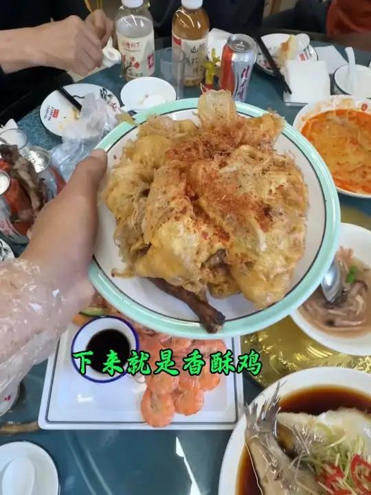 十全席 一年吃过不少饭店和农村大席 每一次都是吃完就忘 今天专门拍摄一桌 看看有木有你喜欢