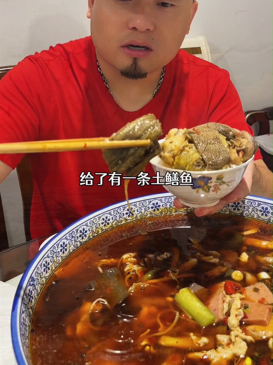 重庆天价毛血旺 面对888元一份的毛血旺，真长见识啊