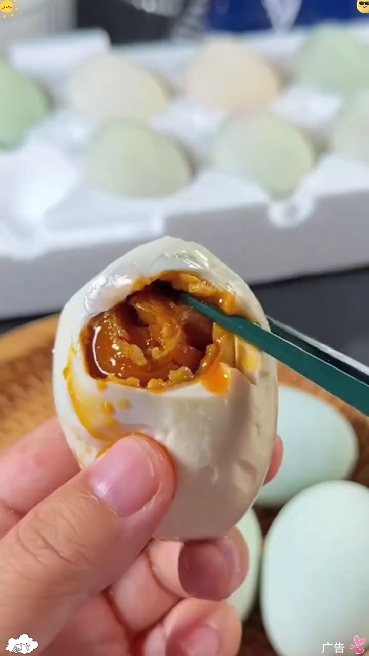 梅氏精选大号裸咸鸭蛋鄱阳湖沙心细腻流油10枚60-70克破损包赔 咸鸭蛋 咸鸭蛋正宗流油 