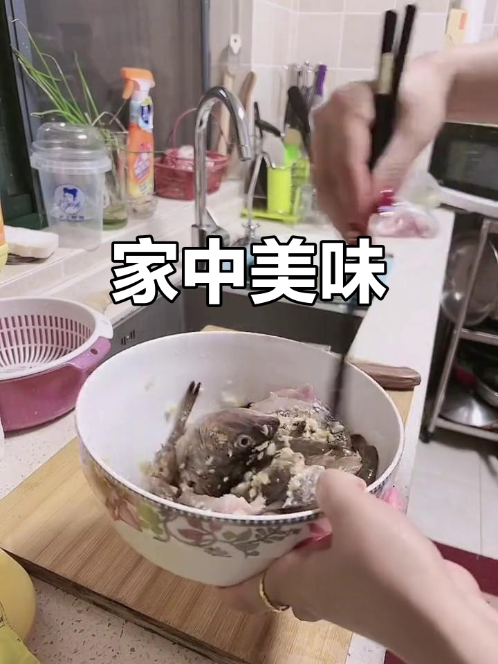 亲手做鲈鱼虾堡,爸妈尝了都说好,家里做饭更香!