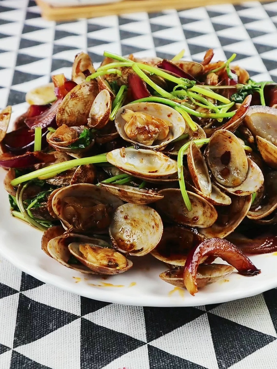 家常炒蚬子的做法