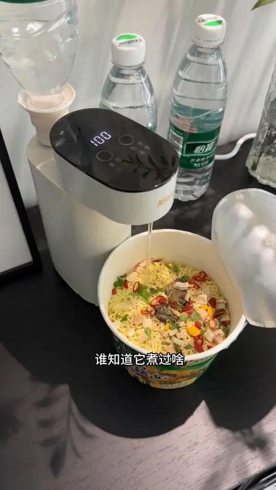 任意选择水温,小小一个方便携带,能过安检带上飞机和高铁,是不是太优秀了!美观实用 居家好物