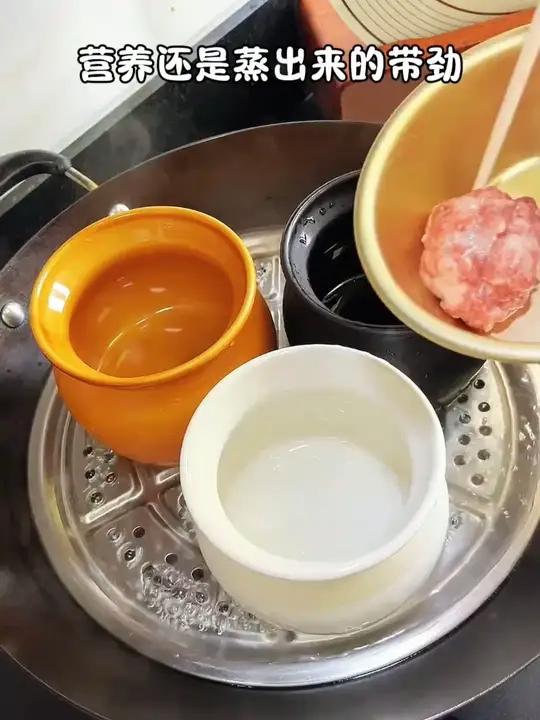 孩子不爱吃肉的,都给我去蒸这个山药肉蛋汤,汤鲜味美,满满的都 是营养瓦罐肉饼汤煲汤汤鲜味美
