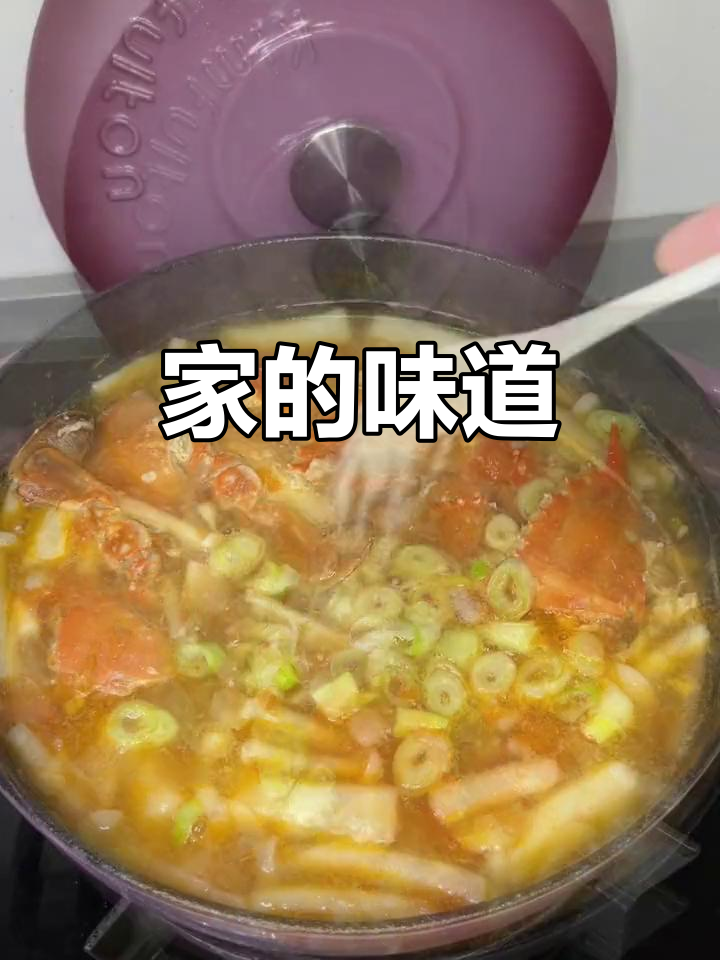 新年简单烹饪,海鲜汤与家常菜,平凡中透出温馨