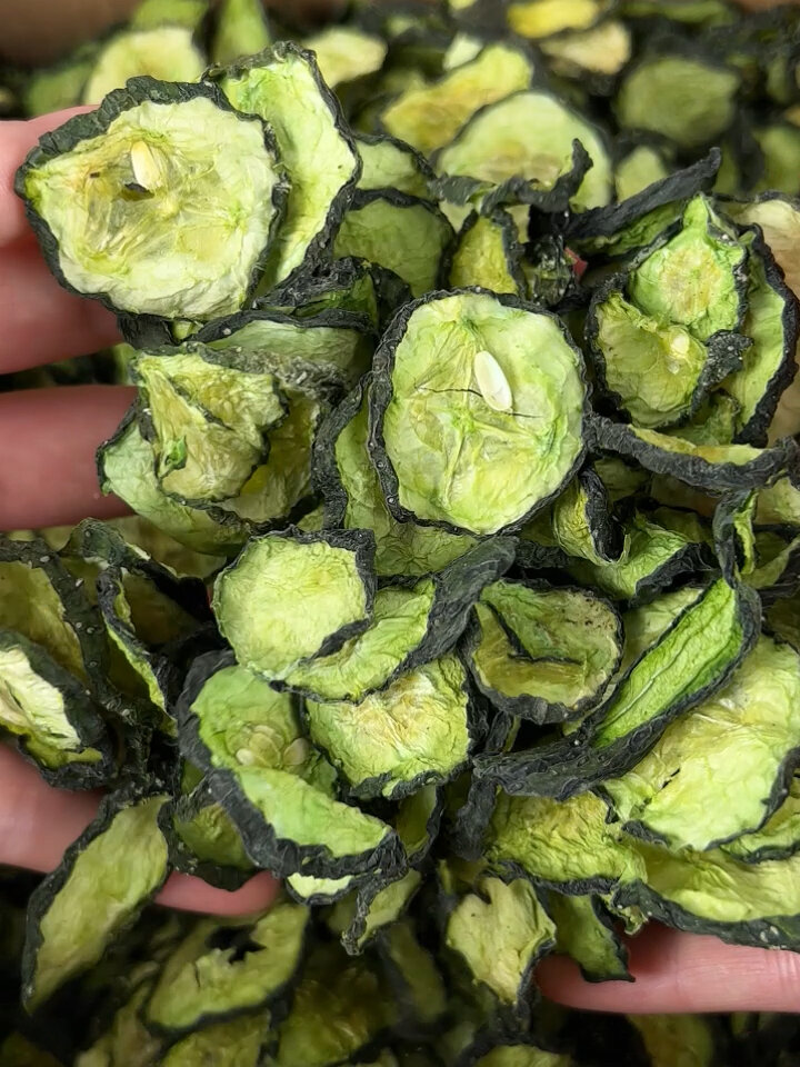 泡一泡,炒一下,一道黄瓜干炒鸡蛋就做好了