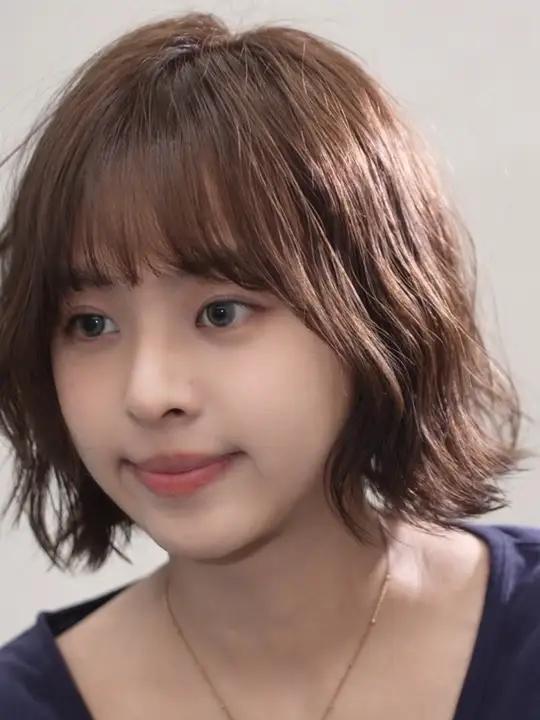 圆脸女生秋冬发型温暖氛围感短发烫发卷卷 短发烫发女士短发烫发根据脸型设计发型慵懒风烫发