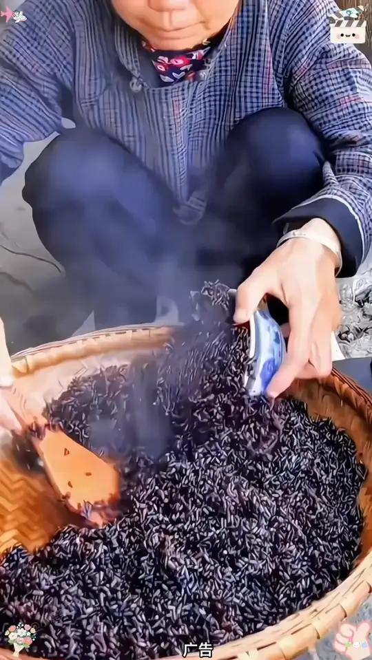 东北香黑米，香甜软糯，颗颗饱满，营养丰富！黑米 粗粮 五谷杂粮 黑米的营养价值