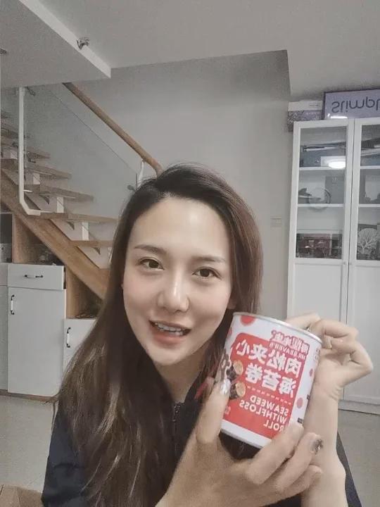 海苔+肉松+蛋卷!太好吃的零食了!