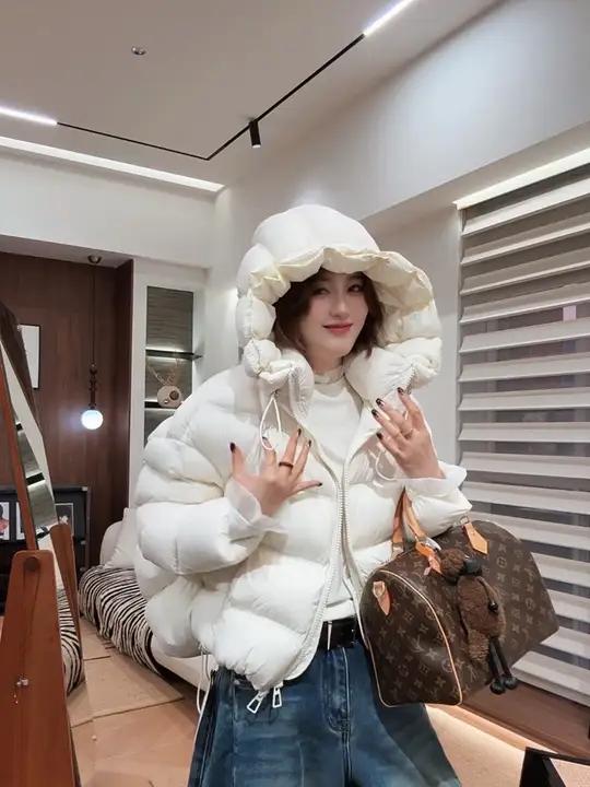 袋鹅终于到货 现货来了 短款羽绒服羽绒服穿搭大鹅就得这样玩高品质羽绒服鹅绒羽绒服