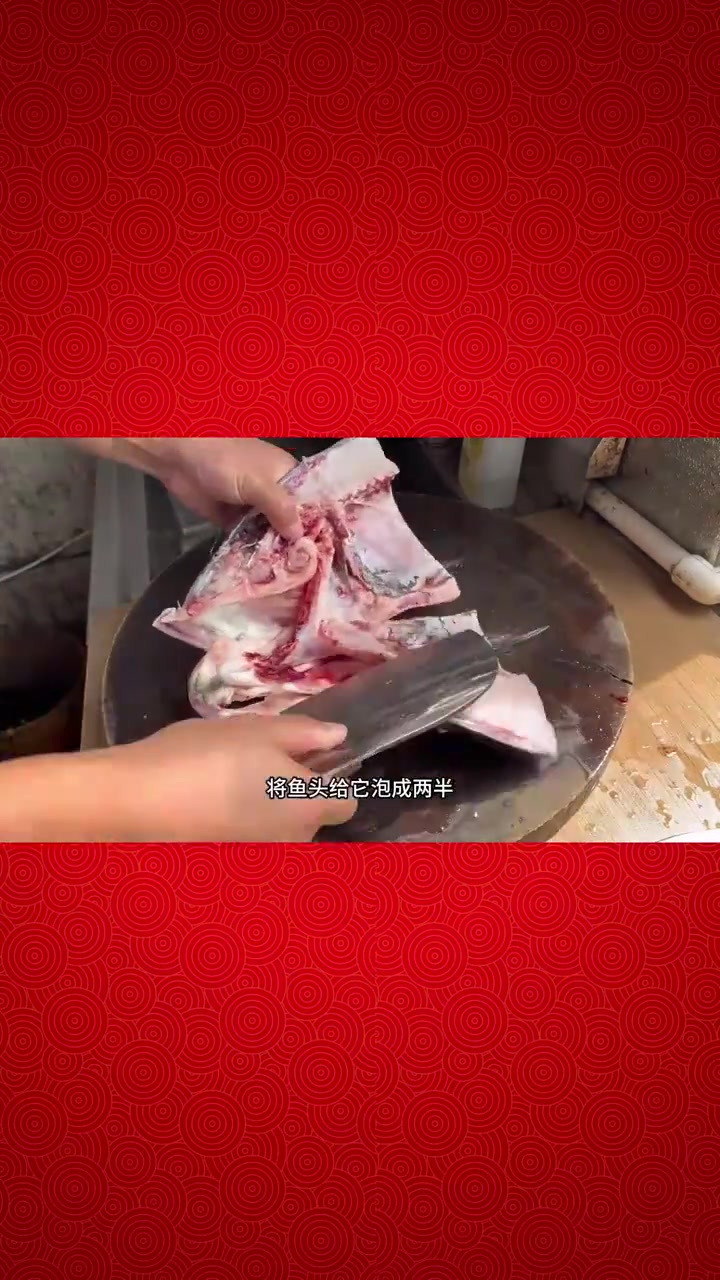 三年时间做遍全国美食，湖北安陆白花菜烧鱼头