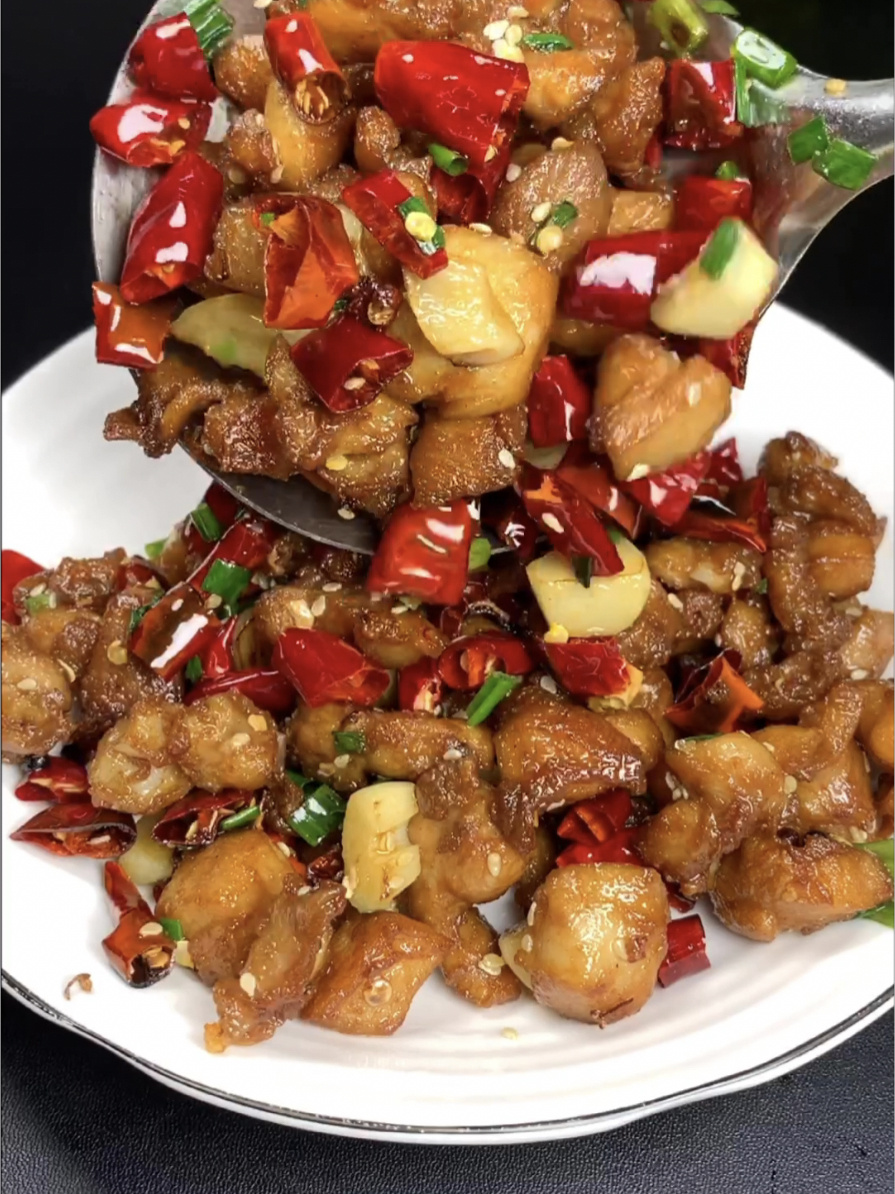 辣子鸡家常做法,做法简单一看就会