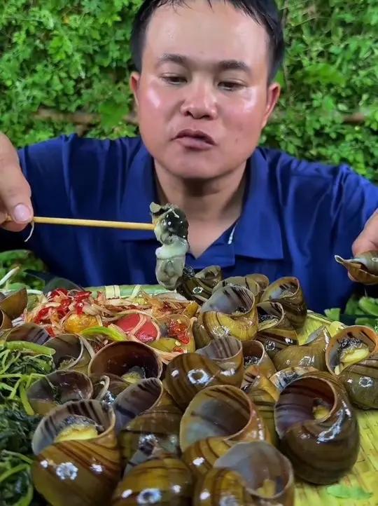 酸辣木瓜丝凉拌油亮大田螺 创作人计划泰国大叔泰国美食内容启发搜索种草激励计划
