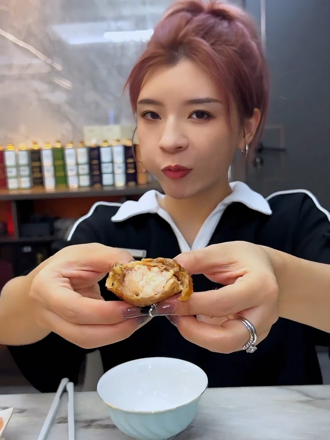 今天老婆要求瞎买,那我就买虾吧,让她实现虾滑自由