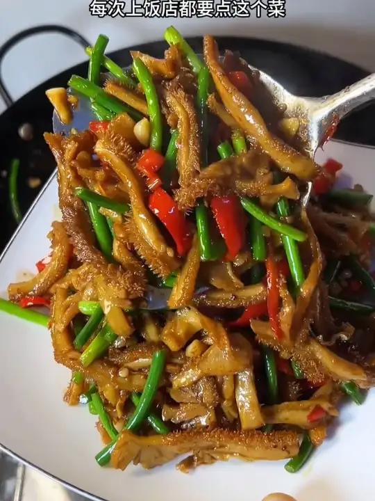 现在我们实现牛肚自由了!这款卤牛肚丝真的不错,干净新鲜味道好又很软糯
