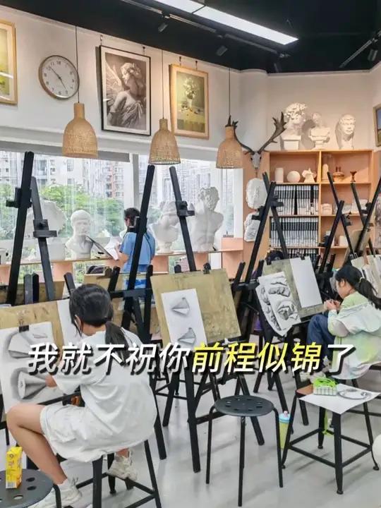 深圳中考美术新的起点 渔夫出海前并不知道鱼在哪儿,但还是选择出海,是因为相信会满载而归。很