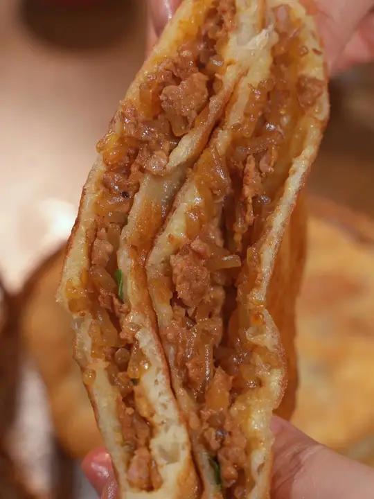 河南传统美食肉盒的制作方法,皮薄馅多,咬一口真是太香了 肉盒 传统美食 美食教程 地方特色