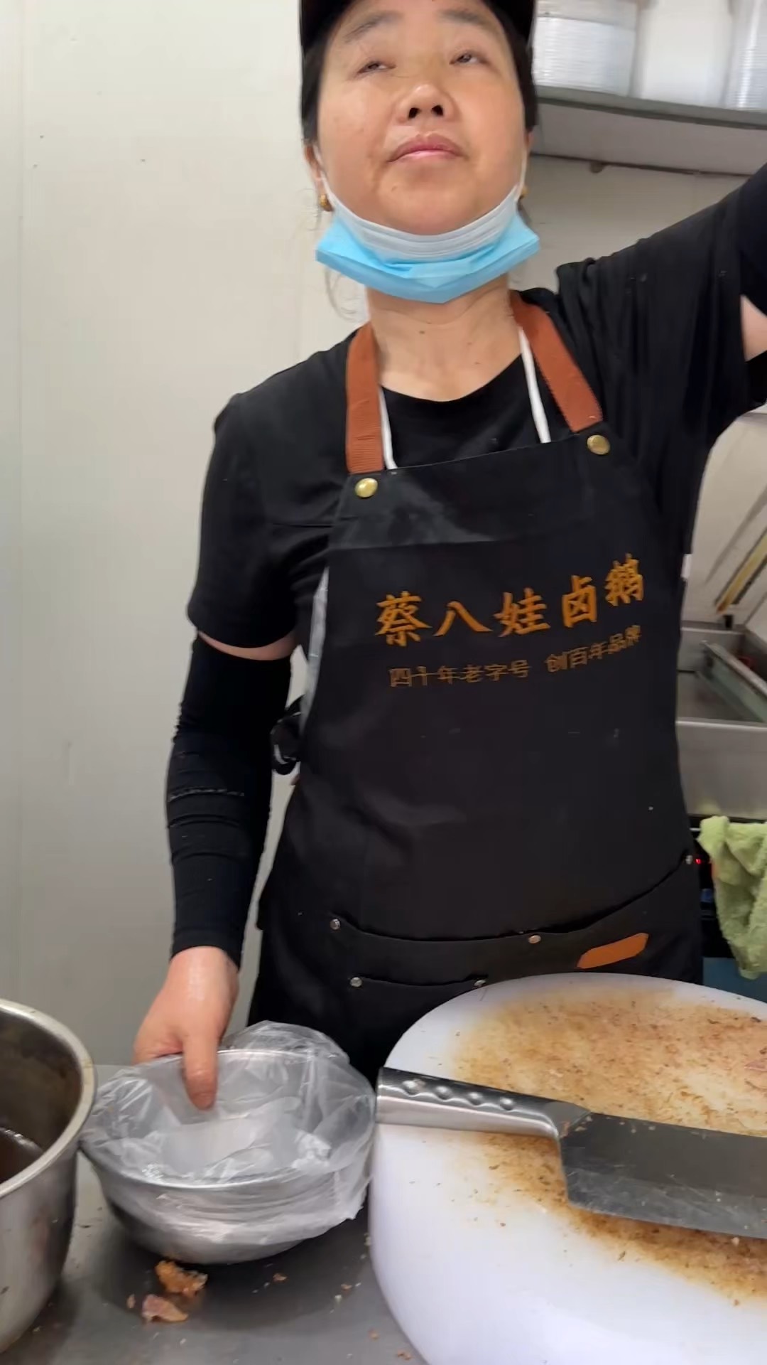 重庆荣昌吃一次卤鹅太难了，排队排了半个小时，大家觉得味道好吗