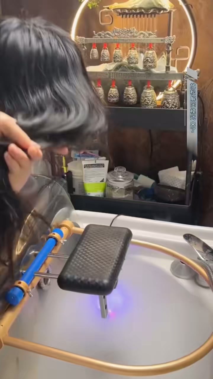 美凡尘太有爱，50分钟三十多块，面部护理肩颈按摩一步到位，如奶茶价，姐妹们冲