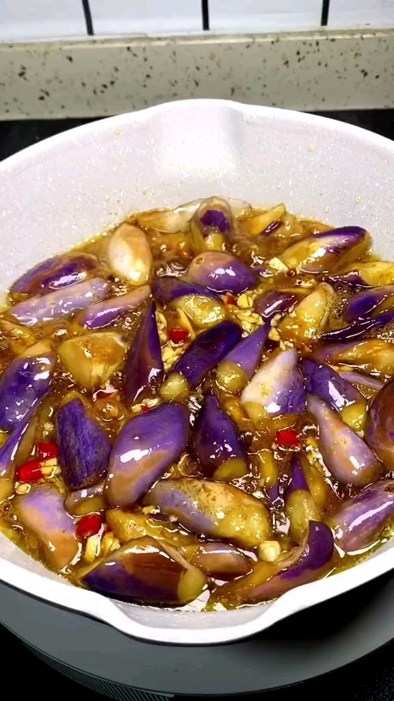 不用油炸,都能做出超级美味的红烧茄瓜