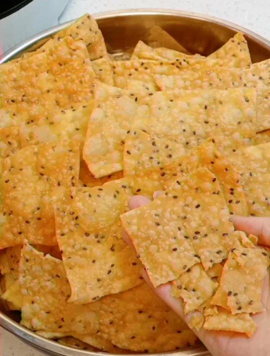 煎饼果子薄脆自己在家做太好吃了