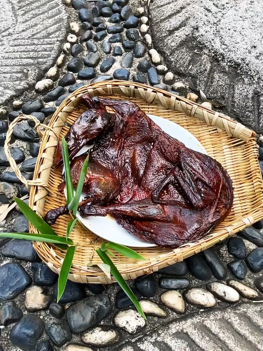 拒绝普通卤味!常德酱板鸭独特香辣与醇厚酱香的完美融合