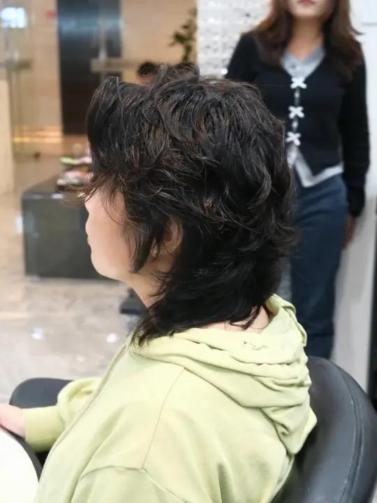 狼尾鲻鱼头卷发