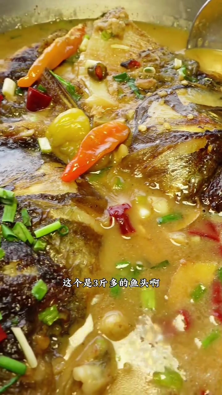 长江与鄱阳湖交汇处吃当地鱼鲜，那叫一个爽