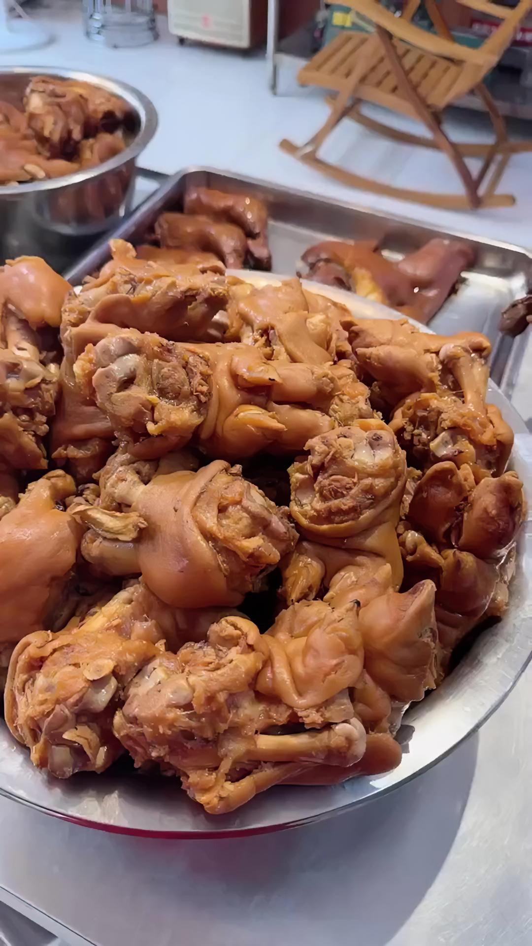 平城区吃酱牛肉就来聚兴源现捞熏酱熟食,老板实在热情。原价106元的酱牛肉现90元,可堂食外
