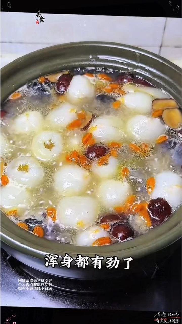 广东人爱喝的靓汤，简单炖汤做法鲜美又暖胃