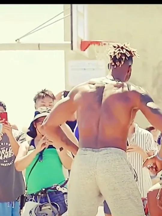 霍华德这一身肌肉