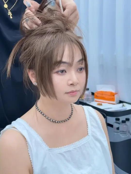 圆脸 方圆脸的女生!有白发的女生看完这条视频!不准在焦虑～我想一条视频告诉你、到底适合什么