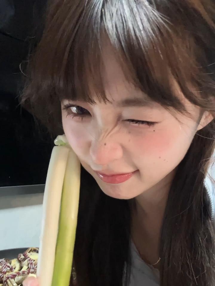 晚上回家,给自己做一道清蒸大闸蟹,犒劳一下自己吧!
