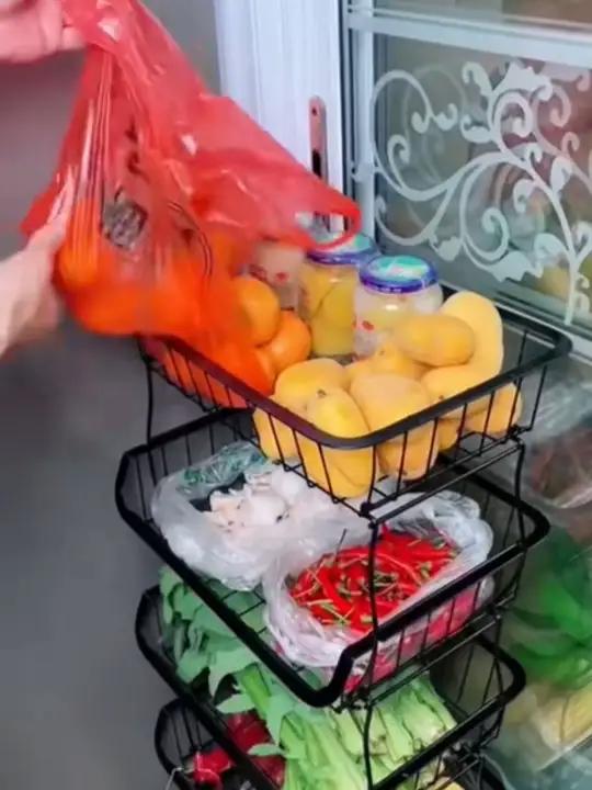 y移动置物架收纳整理居家好物厨房好物菜买回来是不是都是这样乱堆?厨房里有了这个多层蔬菜篮,