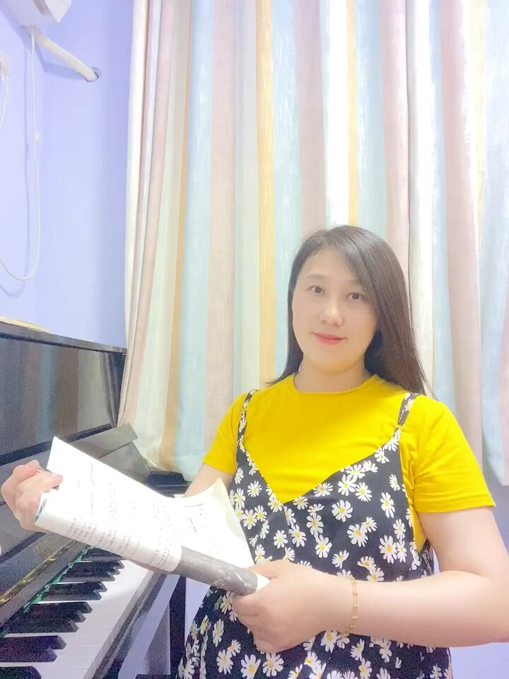 大汤3第十二课:《小步舞曲》