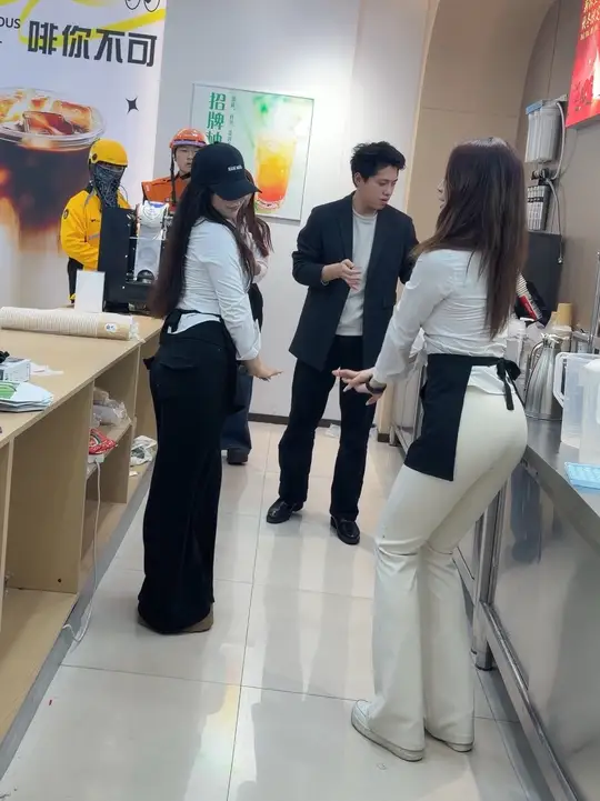 清新可爱的奶茶妹妹!