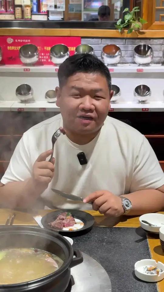 葭州驴肉火锅,三道汤真美～
