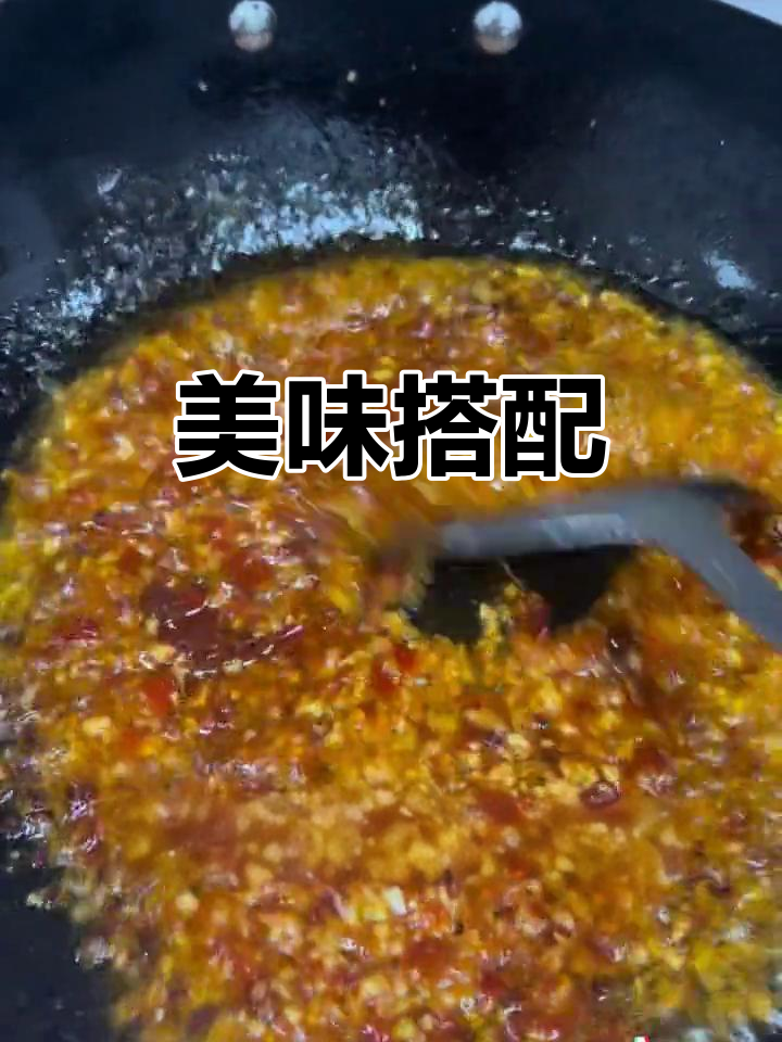 泡豇豆烧鱼,汤汁拌面,真是绝配!